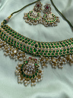 Pure KempJadau Brass Green Choker with Balis