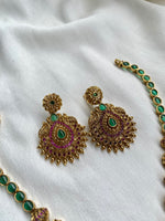 Antique Gold Green Stone Necklace with Earrings