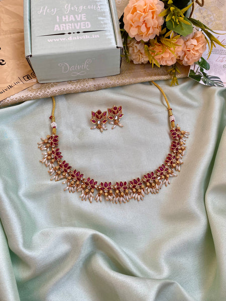Lotus kemp rice pearl Necklace with Earrings