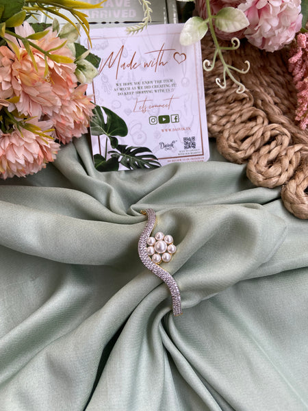 AD Pearl Flower Freesize Kada