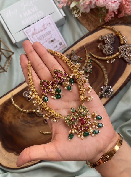 Ruby Green Hasli Necklace with Earrings