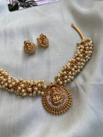 Lakshmi Cluster Pearl Hasli Necklace with Earrings