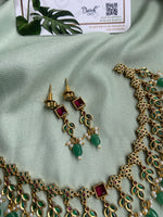 Kemp Floral Necklace with Earrings
