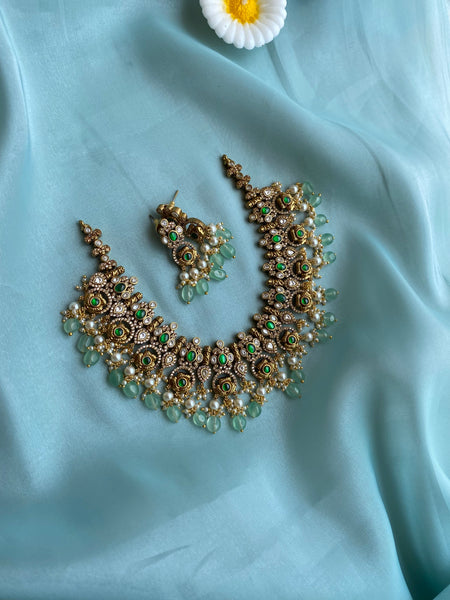 Victorian AD Green pearl necklace with earrings