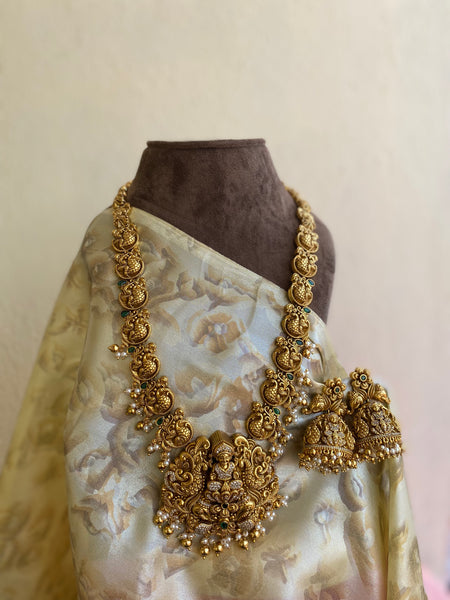 Antique haram 2025 designs in gold