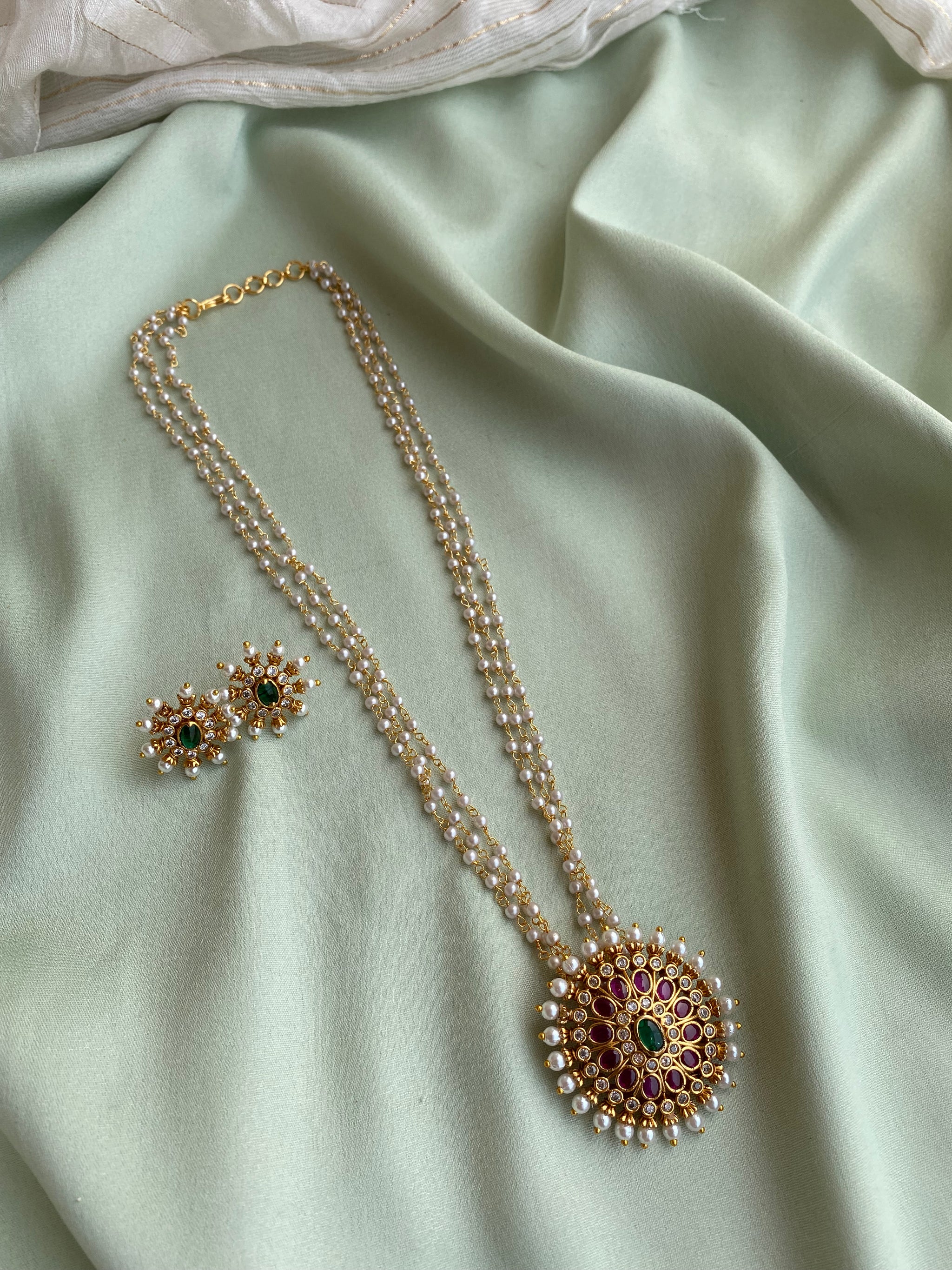 HARAM COLLECTION S Tagged PEARL NECKLACE Daivik.in