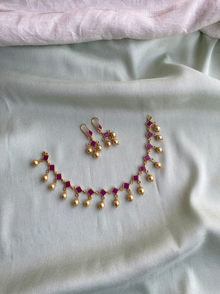 Simple Ruby and pearl choker with earrings