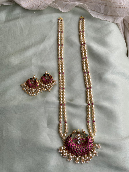 Precious pearls Haram with Jadau pendant and earrings