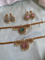 Simple AD Choker with earrings in 2 colours with earrings