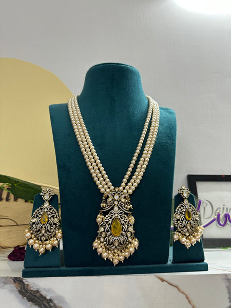 Pearl Victorian Haram with earrings