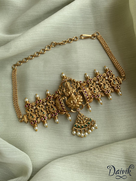 Simple Lakshmi choker with pearl hangings – Daivik.in